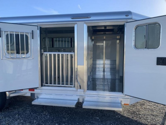 New 2026 4-Star Trailers 6 Pen Show Stock Trailer