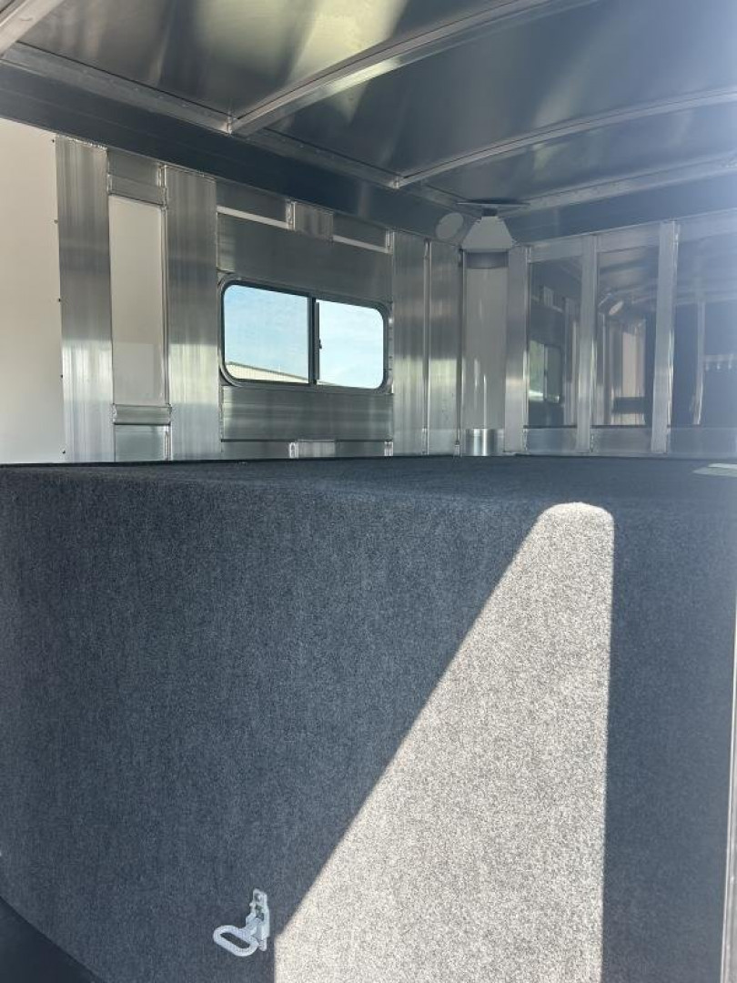New 2024 4-Star Trailers 4 Horse Head to Head Horse Trailer