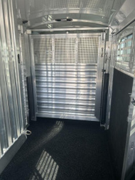 New 2024 4-Star Trailers 4 Horse Head to Head Horse Trailer