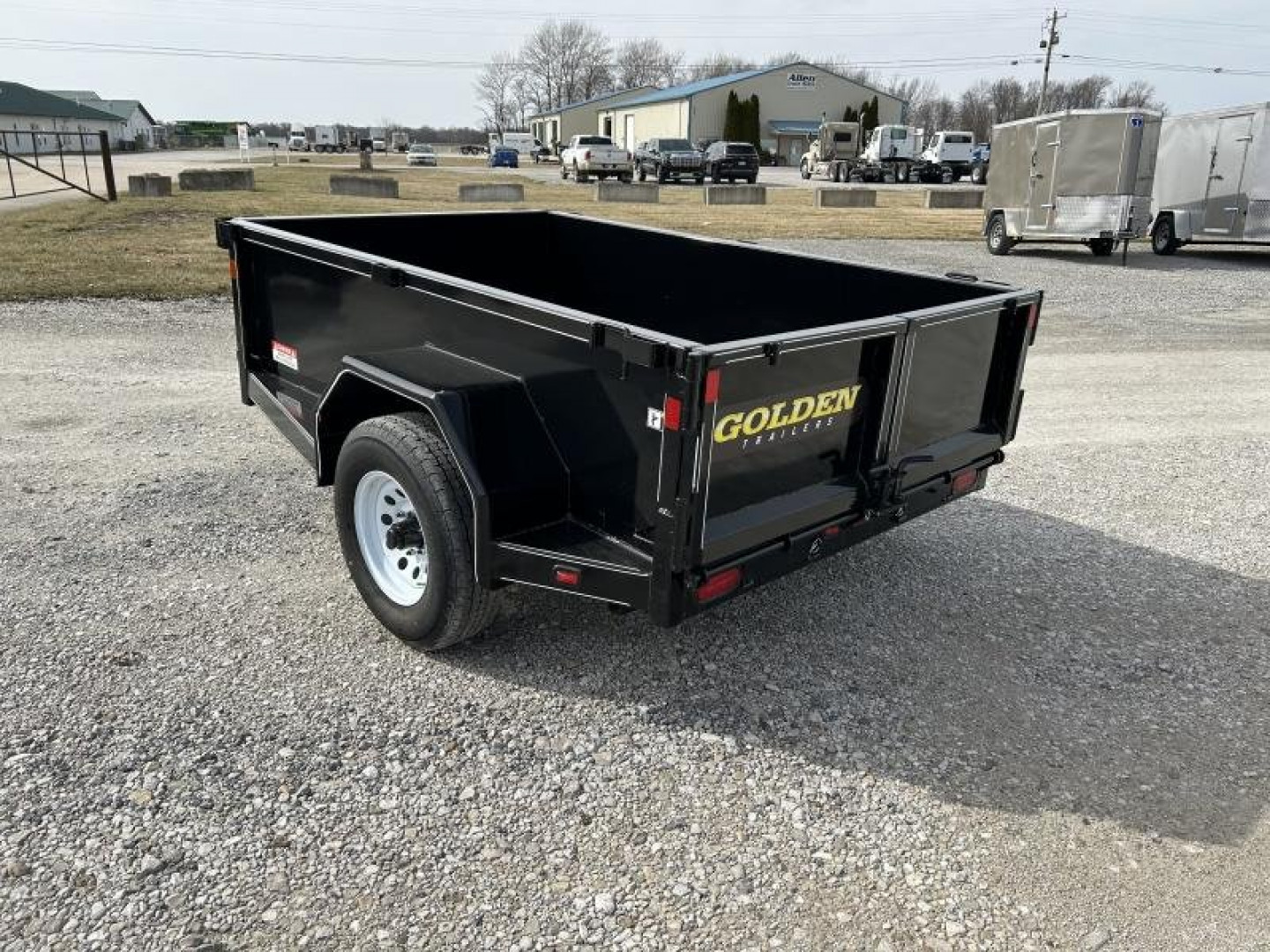 New 2023 Golden 5x8 Dump Trailer