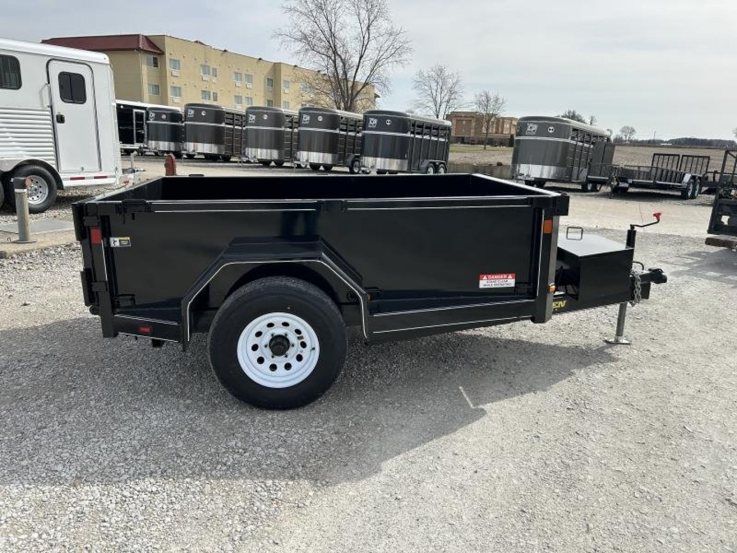 New 2023 Golden 5x8 Dump Trailer