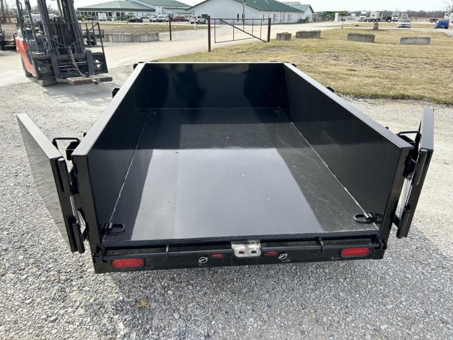 New 2023 Golden 5x8 Dump Trailer
