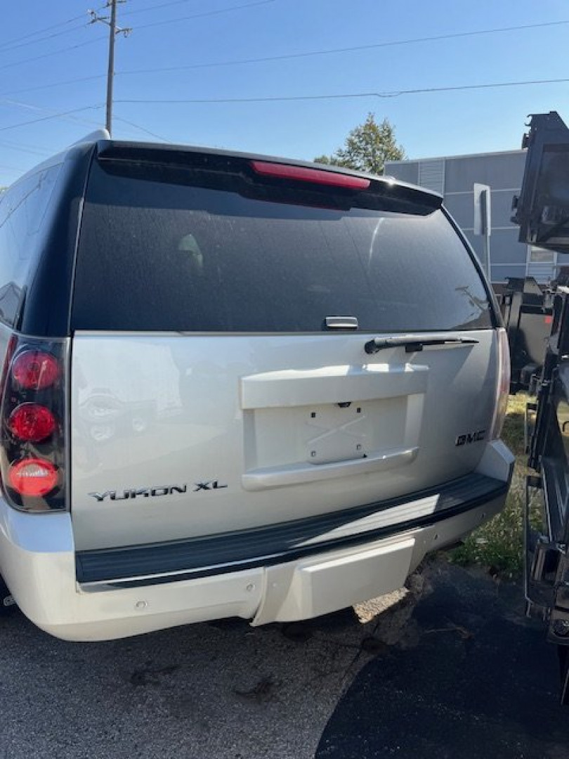 Used 2014 GMC YUKON DENALI Truck