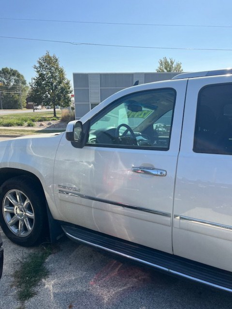 Used 2014 GMC YUKON DENALI Truck