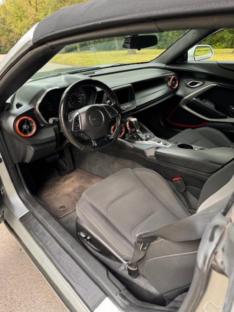 Used 2019 Chevrolet CAMARO Car