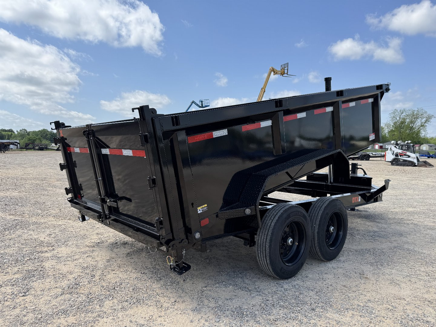 New 2025 MAXXD DTX8314 Dump Trailer for sale in Pittsburg, TX