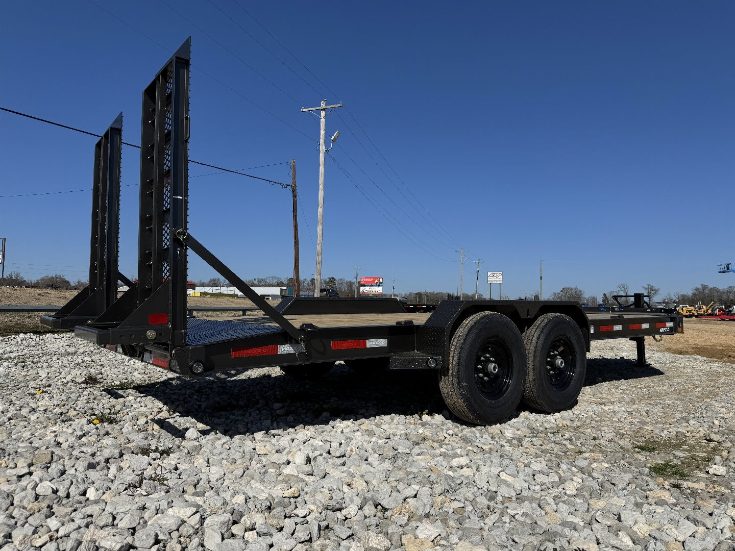 New 2025 MAXXD EHX8320 (20X83)