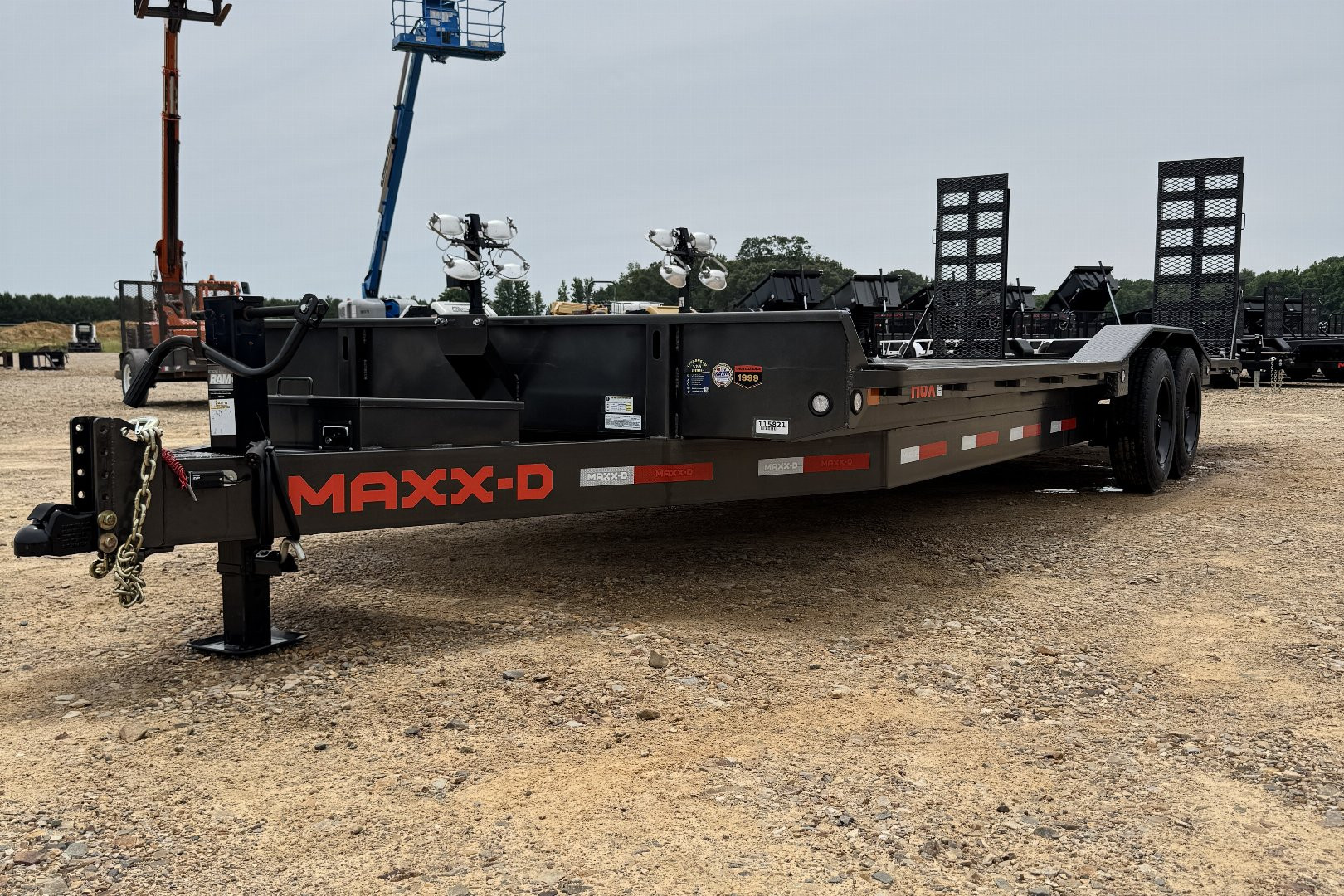 New 2024 MAXXD H8B10224 (24X102)