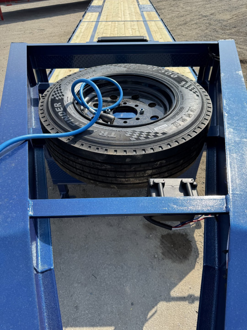 New 2025 40' MPCUSTOMS Gooseneck Flatbed 8K's BLUE