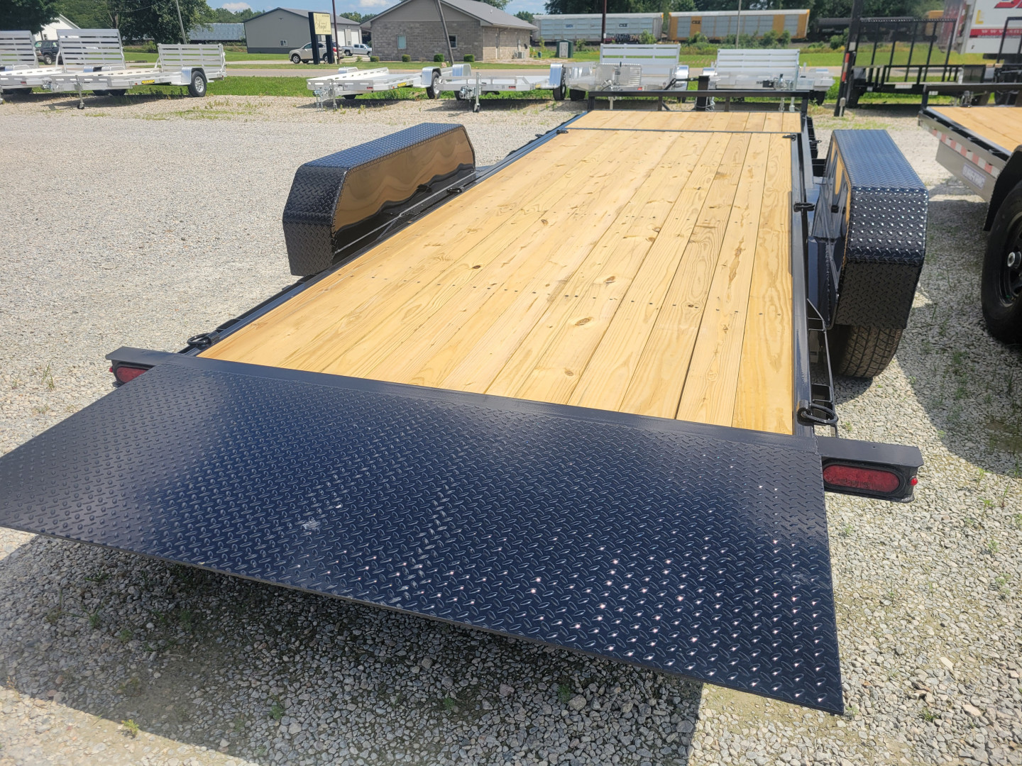 New 2025 Sure-Trac 7x18+4 Tilt Bed Equipment Trailer 14k