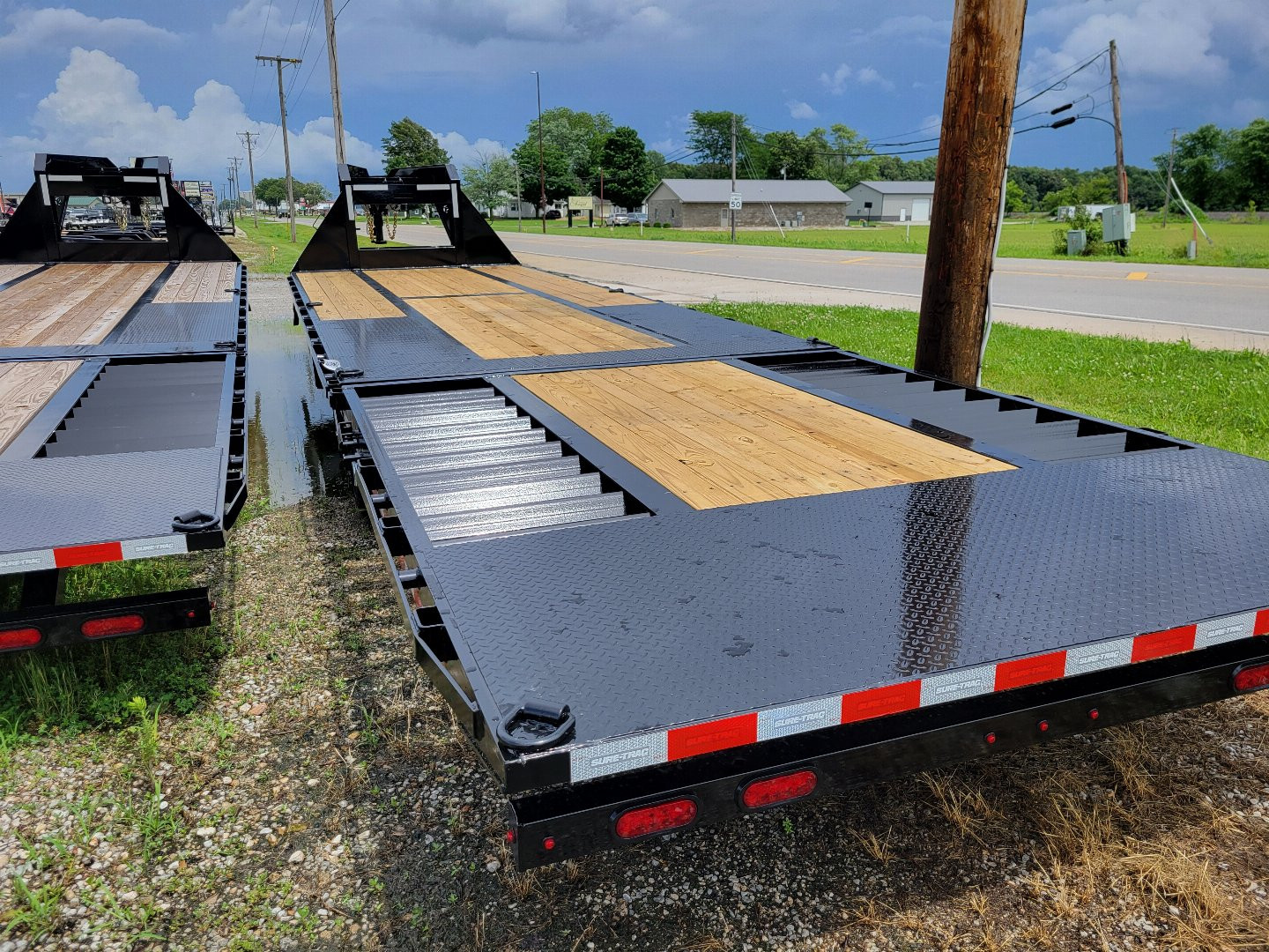 New 2025 Sure-Trac 8.5x22+10 HD Low profile Gooseneck Bodies