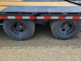 New 2025 Sure-Trac 8.5x20+5 HD Low profile Deckover Trailer with beavertail