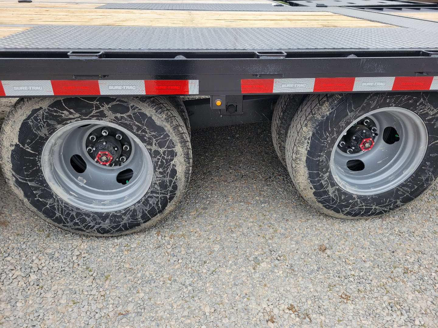 New 2025 Sure-Trac 8.5x20+10 HD Low Profile Gooseneck Deckover