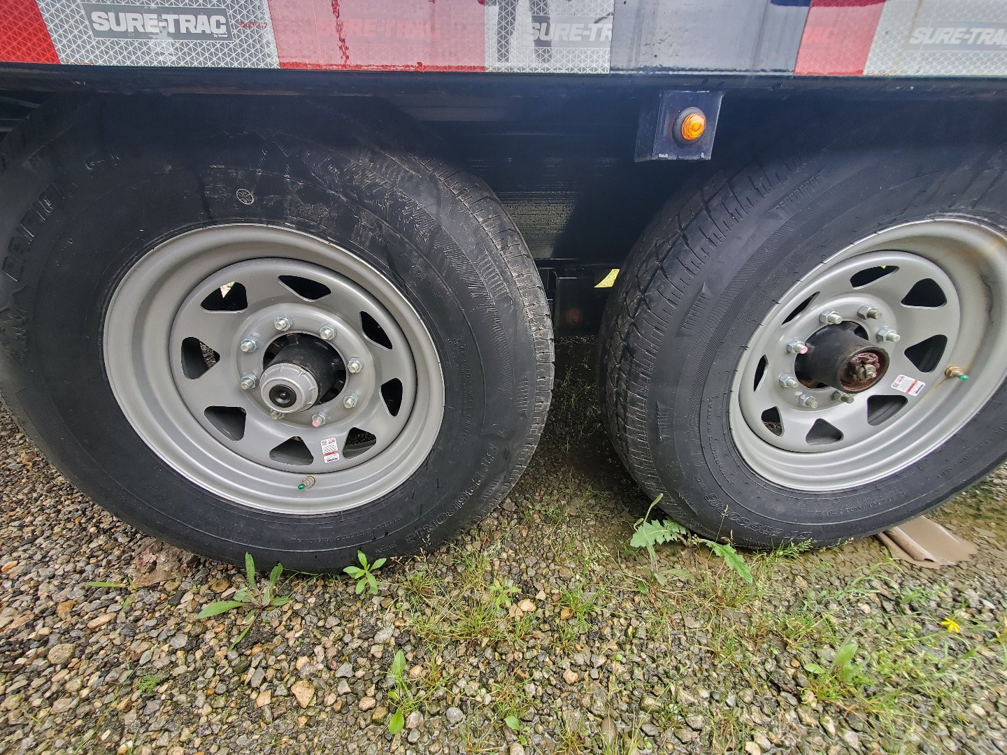 New 2024 SURE-TRAC 8.5x22 Deckover Trailer