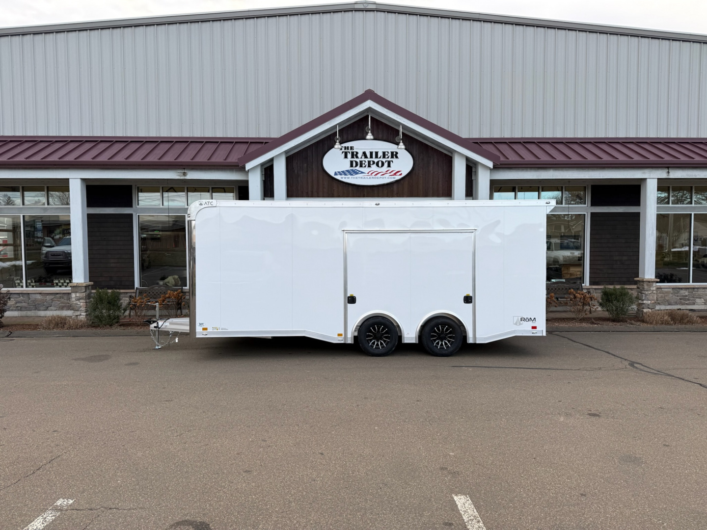 New ATC 8’6″ X 20′ ROM ENCLOSED CAR HAULER WITH ESCAPE DOOR 9.9K