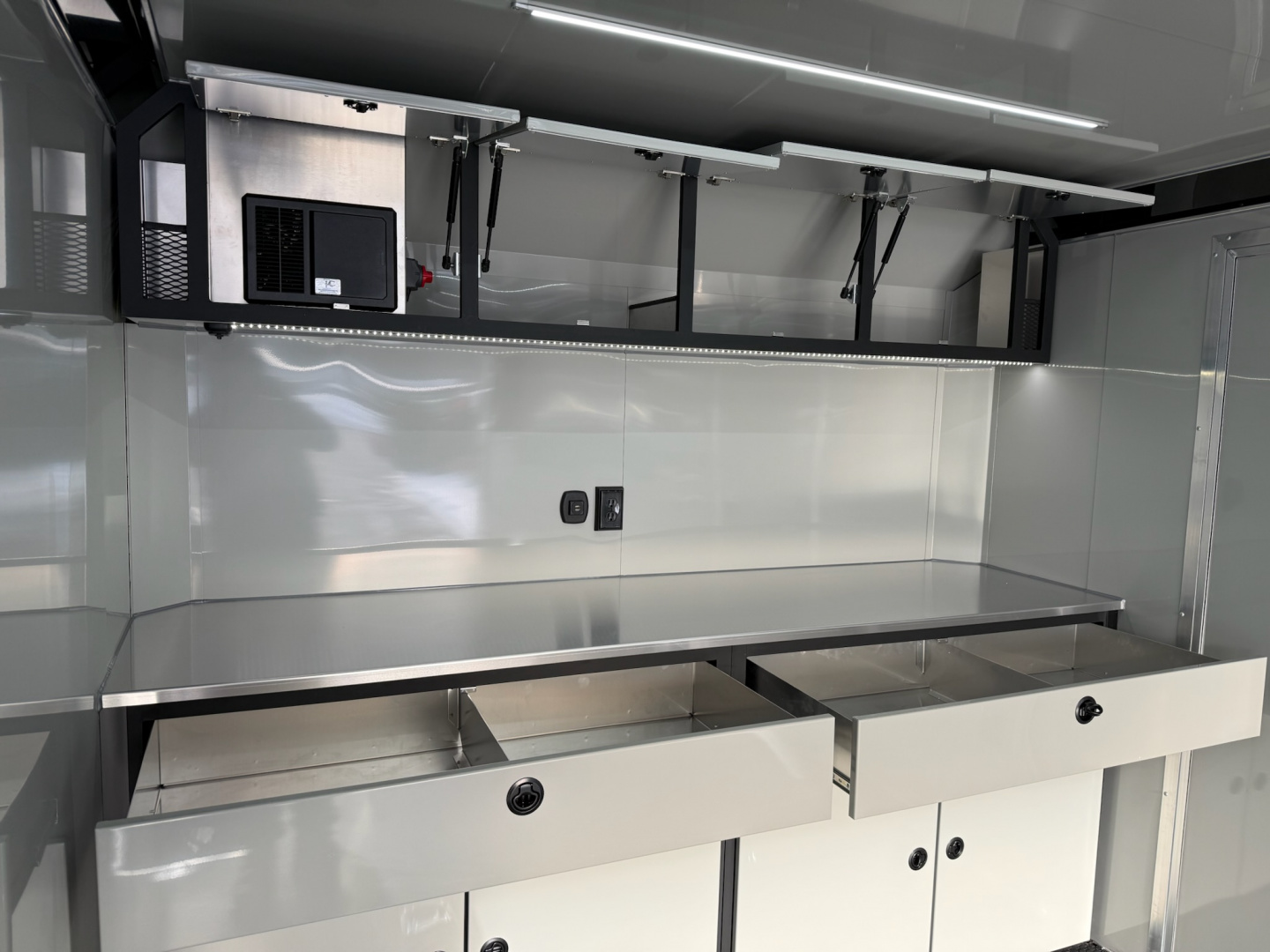 New ATC 8’6″ X 20′ ROM ENCLOSED CAR HAULER WITH ESCAPE DOOR 9.9K