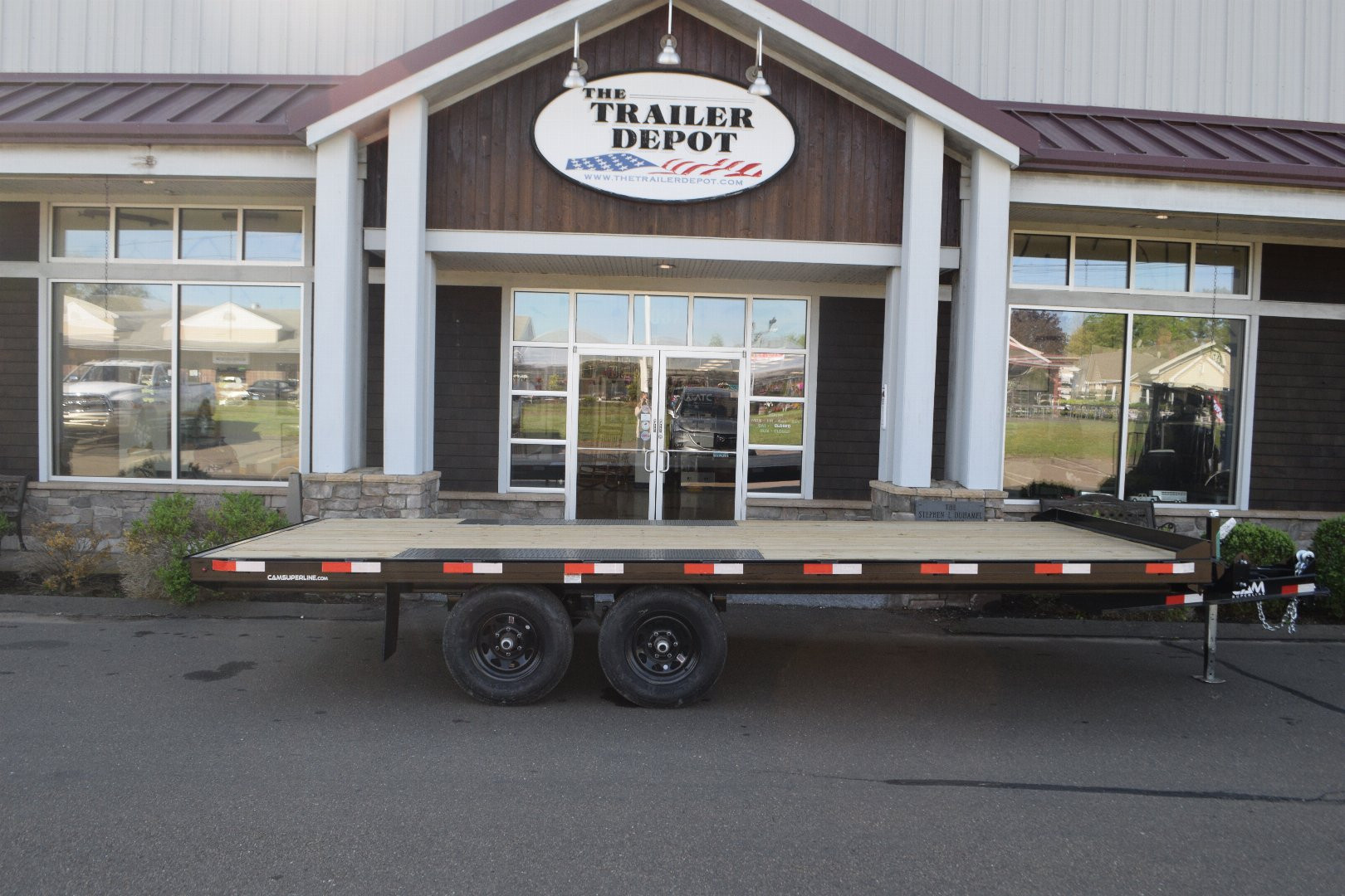 New CAM Superline 8’6″ X 18′ DECKOVER TRAILER 11K