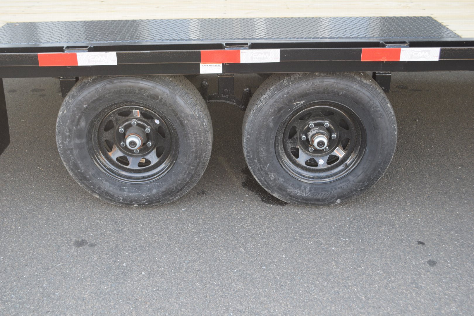 New CAM Superline 8’6″ X 18′ DECKOVER TRAILER 11K