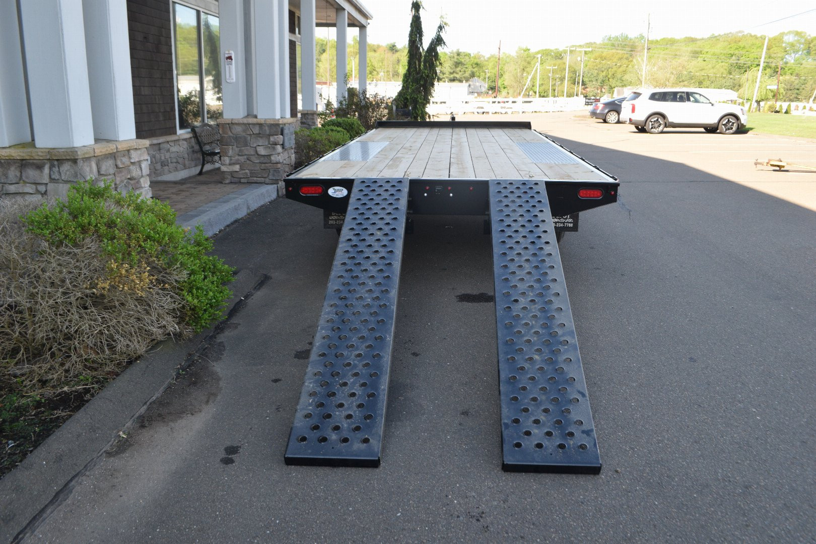 New CAM Superline 8’6″ X 18′ DECKOVER TRAILER 11K