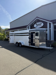 New Frontier 3-Horse Combo/Slant Load Bumper Pull Trailer