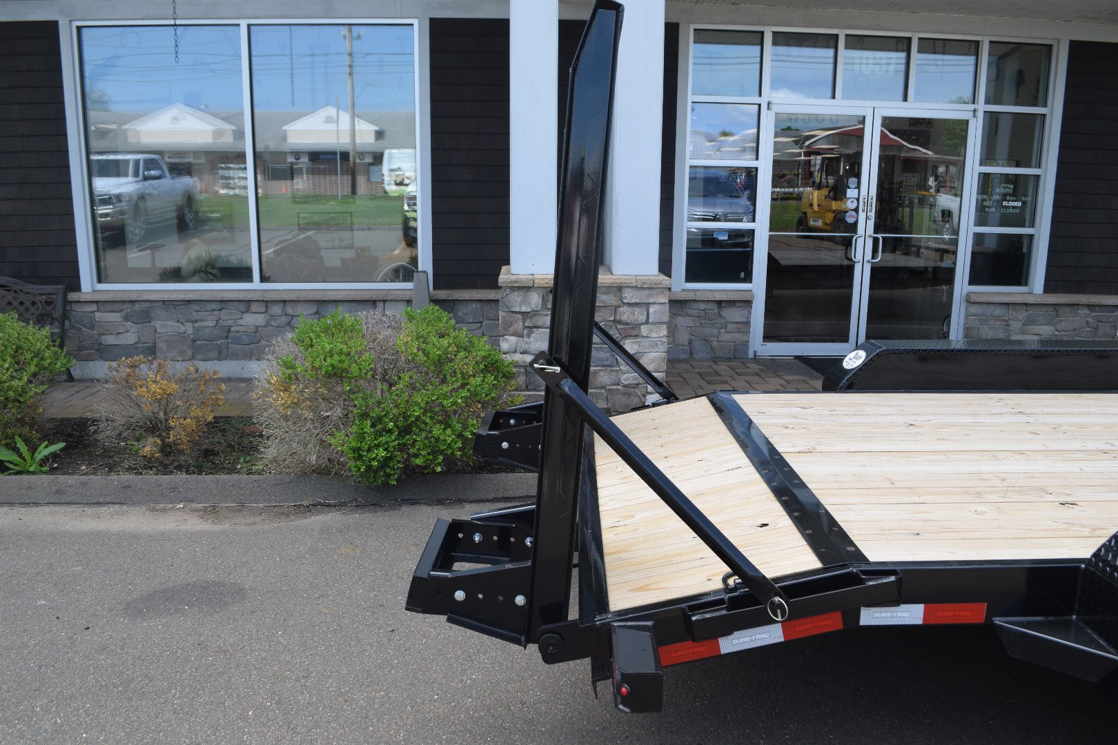 New Sure-Trac 7' x 18' Equipment Trailer 14K