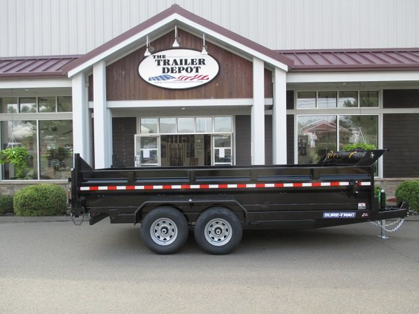 New Sure-Trac 6’10” X 16′ LOW PROFILE DUMP TRAILER 14K