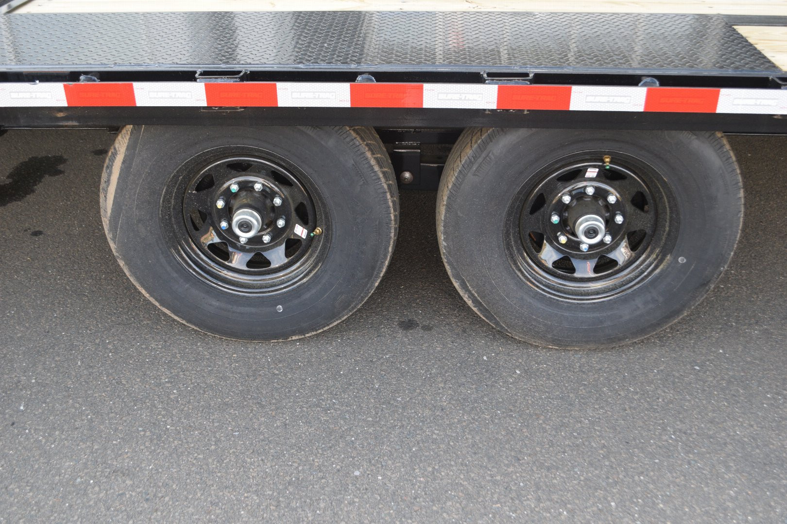 New Sure-Trac 8'6" x 20' + 5' Low Profile Deckover 15K