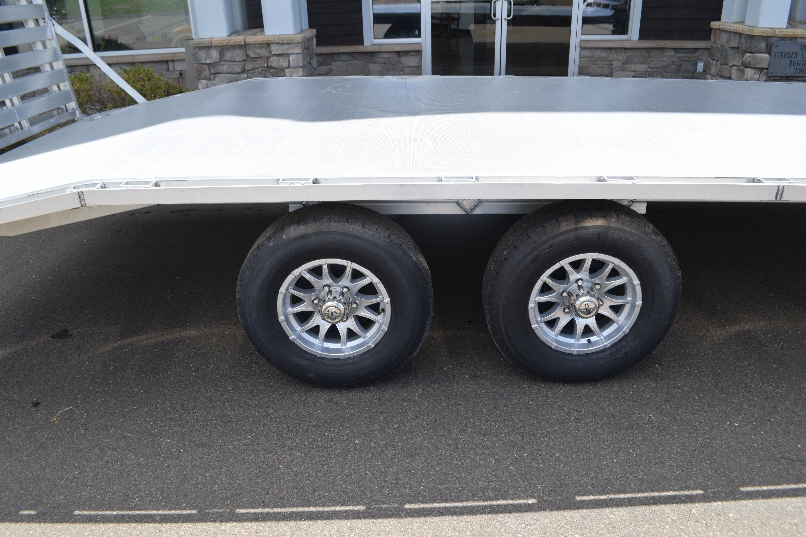 New Aluma 8'4" x 20' Deckover Trailer with Bi-Fold Gate 9.9K