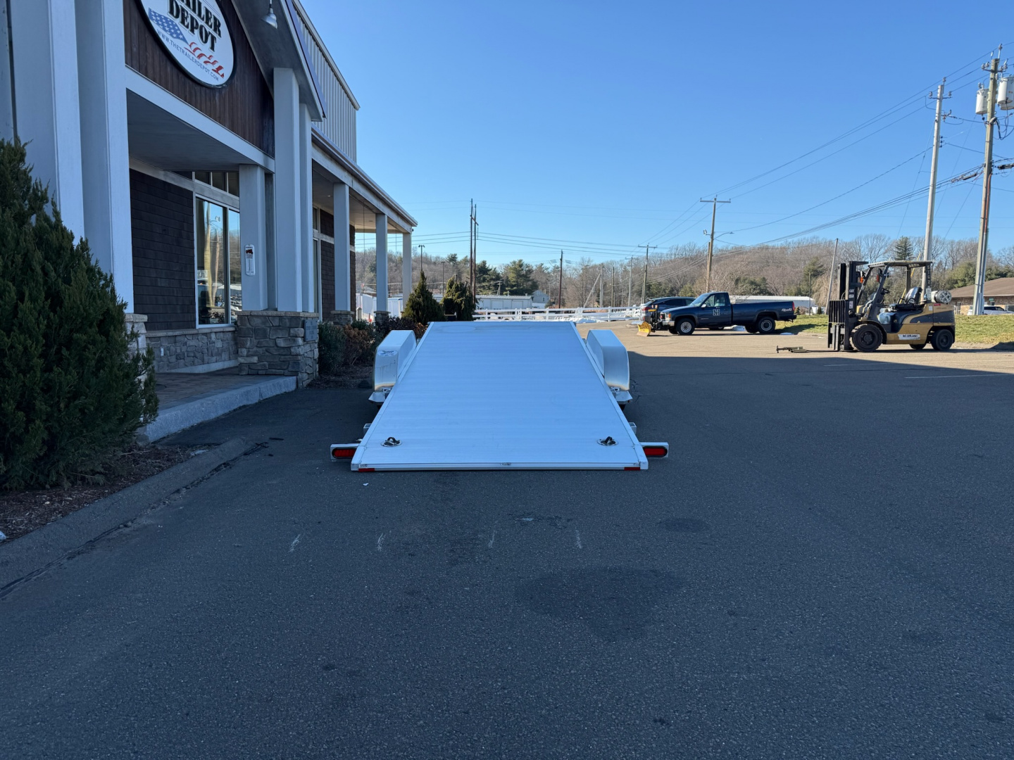 New ALUMA 6’8″ X 18′ OPEN CAR/MOTORCYCLE/ATV TILT TRAILER 7K