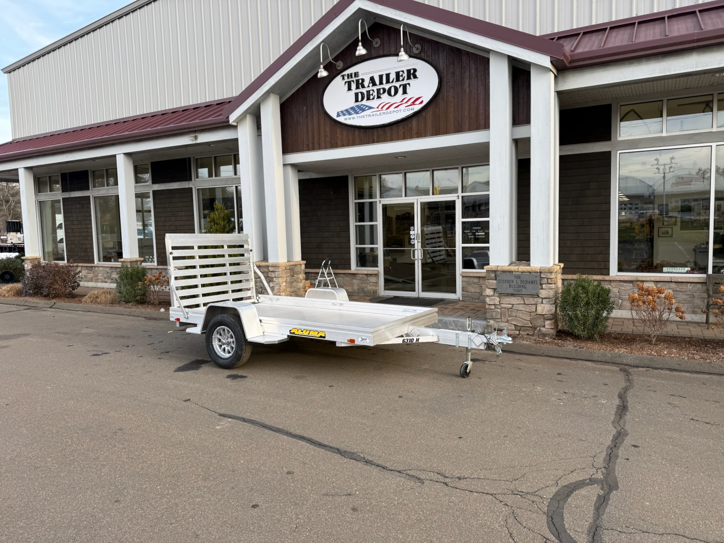 New ALUMA 5'3" X 10.5' UTILITY 2.9K