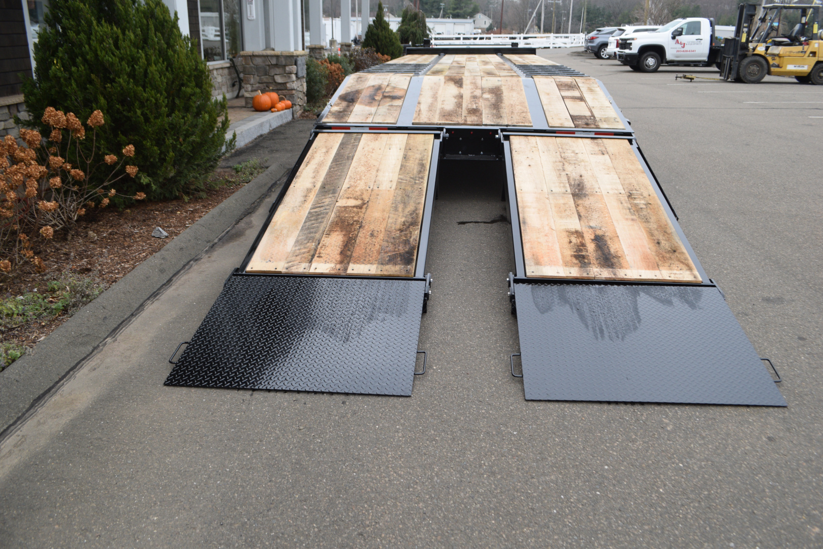 New 8'6" x 27' Heavy Duty Beast Deckover 51.7K