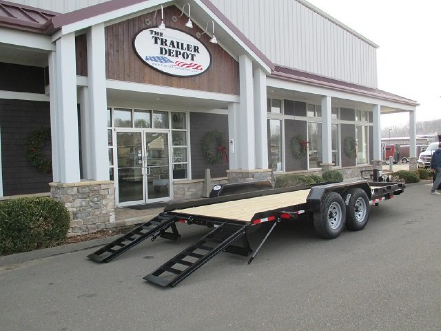 New CAM Superline 6’9″ X 18′ EQUIPMENT HAULER 15.4K