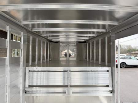 New Featherlite 7' x 20' Gooseneck Livestock Trailer 14K