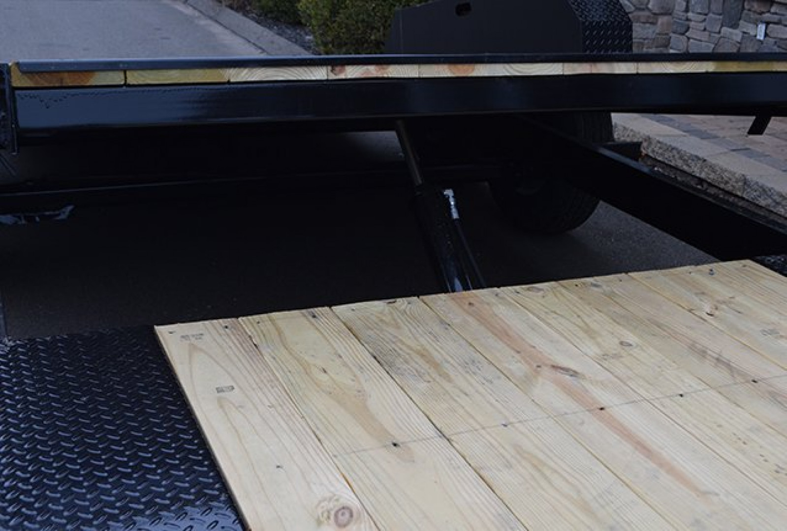 New CAM Superline 6’11″ X 20′ EXTRA WIDE SPLIT TILT EQUIPMENT HAULER 15.4K