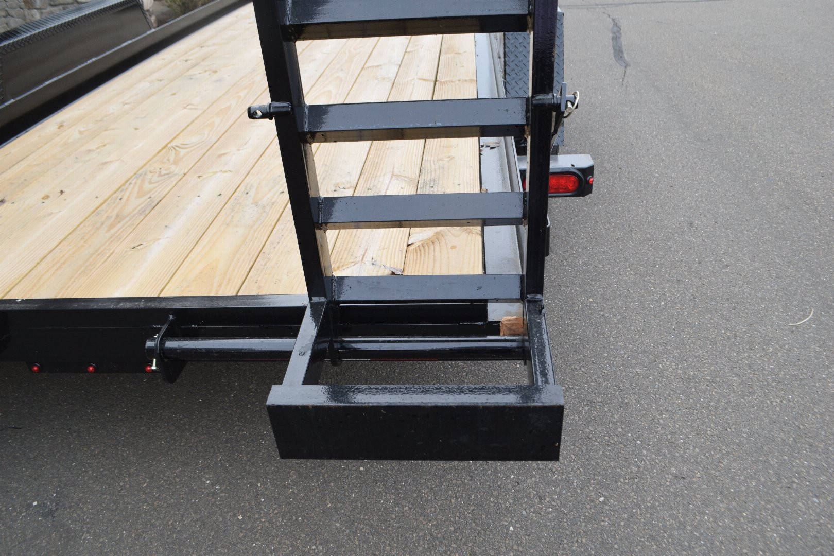 New CAM Superline 6’8″ X 18′ EQUIPMENT TRAILER 9.9K