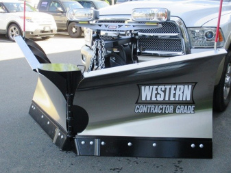 New Western V-Plow MVP Plus and MVP 3 Snowplows