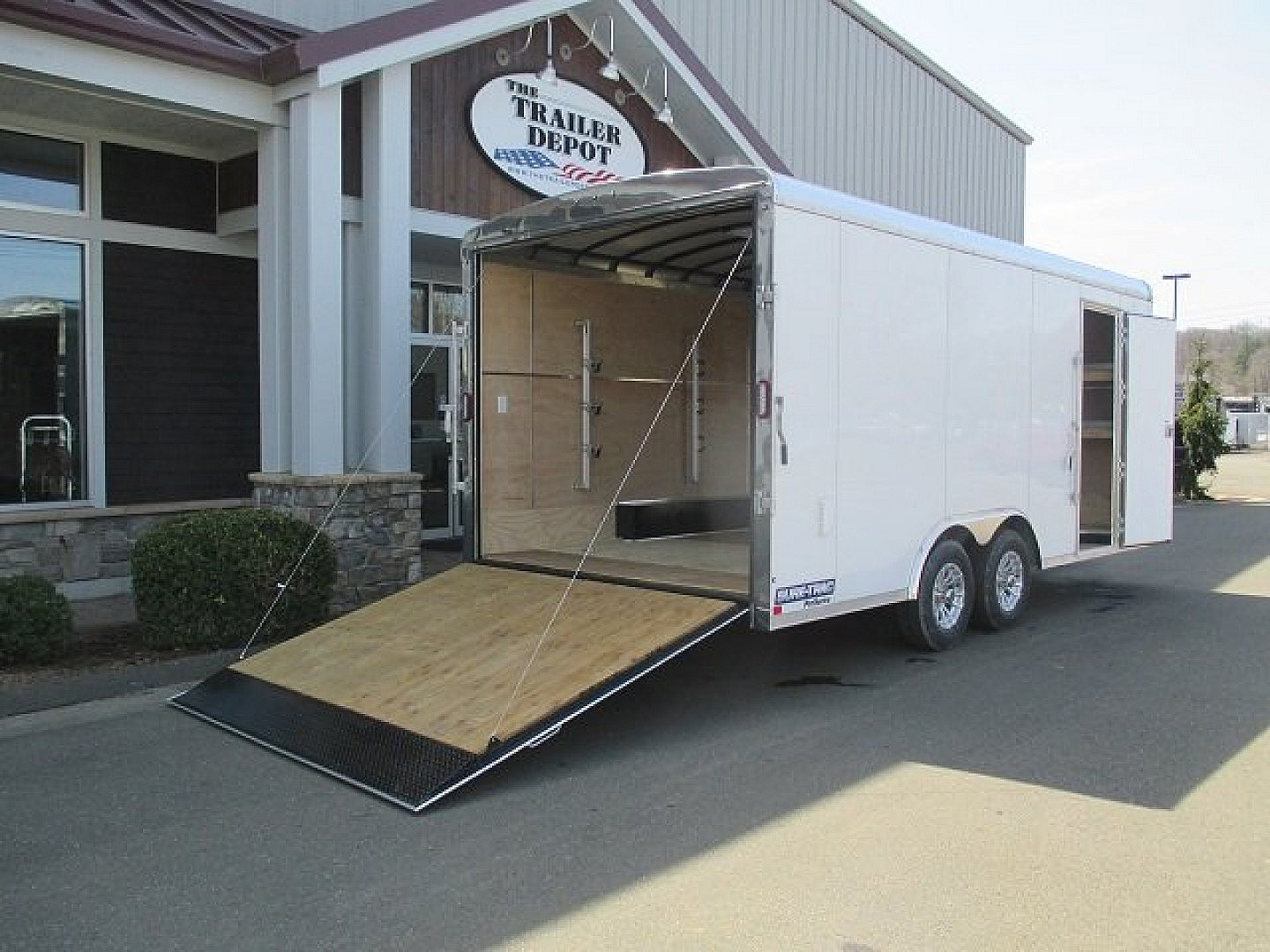 New SURE-TRAC 8’6″ X 18′ ENCLOSED LANDSCAPE TRAILER 9.9K