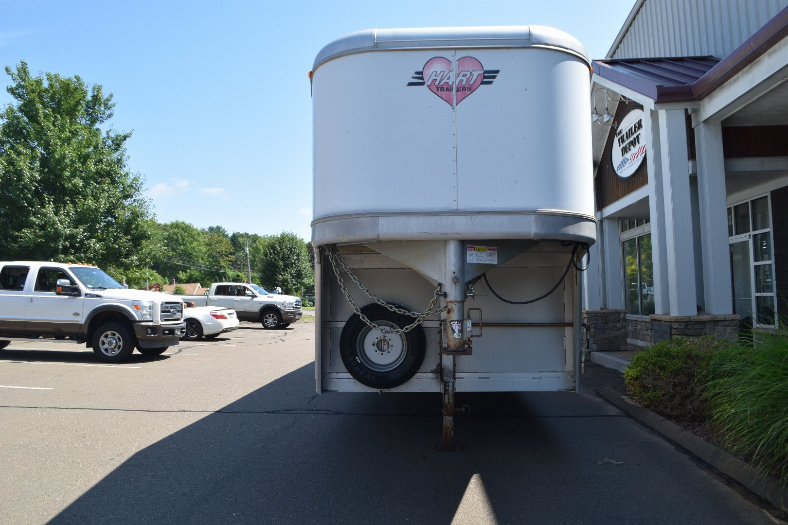Used Hart 6-8 Straight Load Horse Trailer