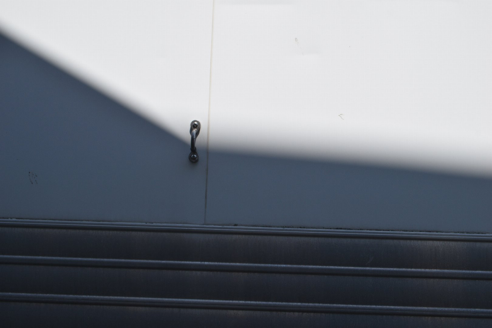 Used Hart 6-8 Straight Load Horse Trailer