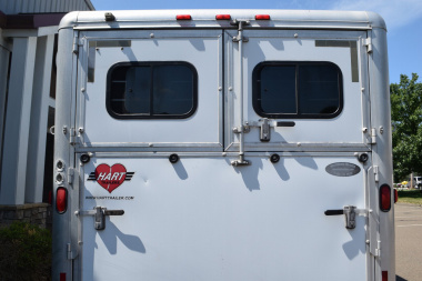 Used Hart 6-8 Straight Load Horse Trailer
