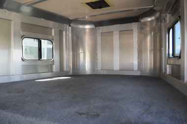 Used Hart 6-8 Straight Load Horse Trailer