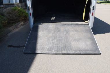 Used Hart 6-8 Straight Load Horse Trailer