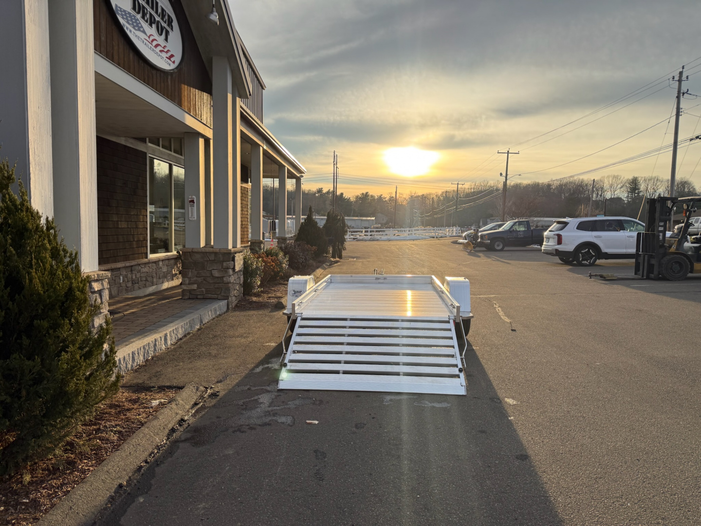 New ALUMA 5'9″ X 10’2″ HEAVY DUTY UTILITY/BIKE/ATV 2.9K