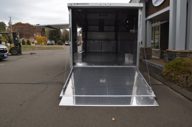 New Featherlite 8’6″ X 24′ ENCLOSED CAR HAULER 12K