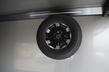 New Featherlite 8’6″ X 24′ ENCLOSED CAR HAULER 12K