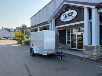 New PACE AMERICAN 5′ X 8′ + V-NOSE ENCLOSED CARGO TRAILER WITH CARGO DOOR 2.9K