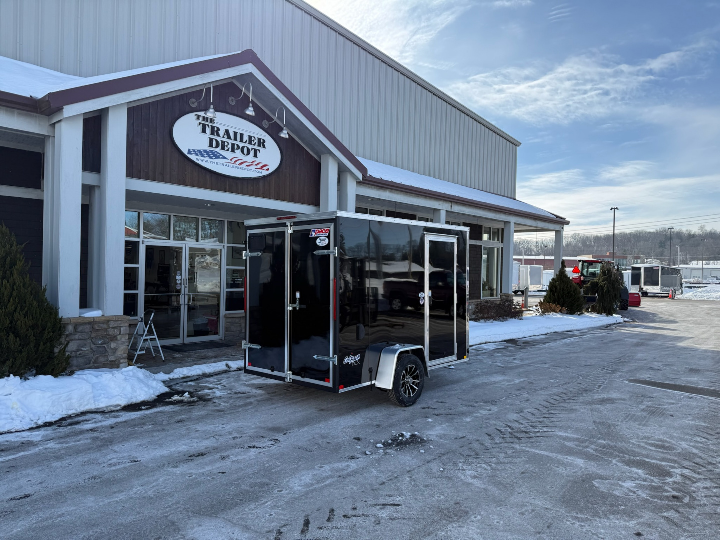 New Pace American 6′ X 10′ + V-NOSE ENCLOSED CARGO TRAILER WITH BARN DOORS 2.9K