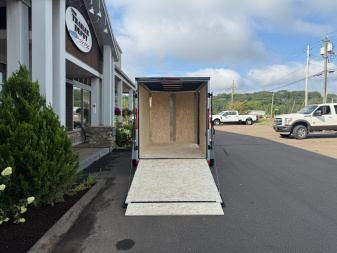New Pace American 6′ X 10′ + V-NOSE ENCLOSED CARGO TRAILER WITH RAMP DOOR 2.9K