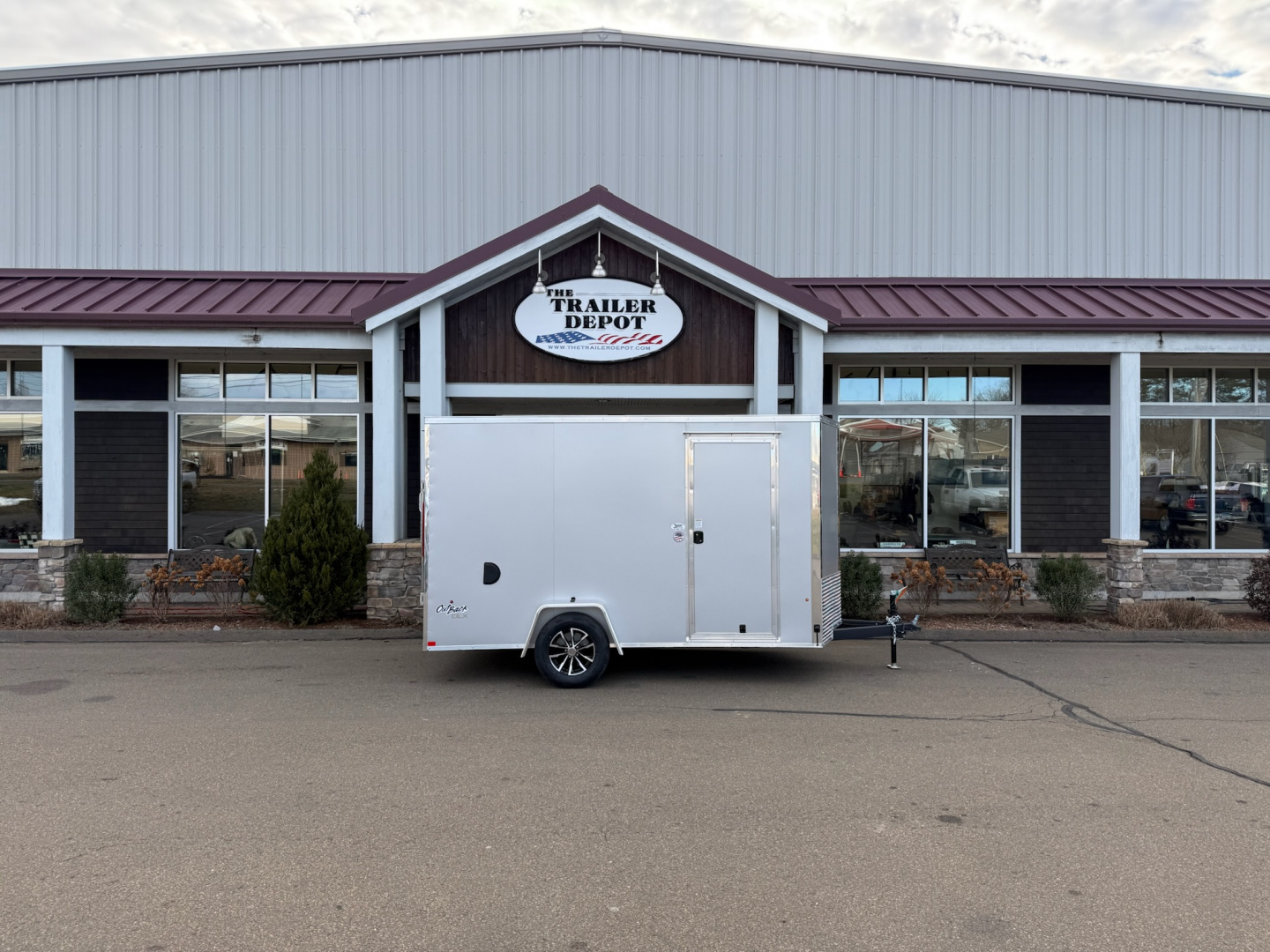 New Pace American 6′ x 12′ + V-Nose Enclosed Cargo Trailer with Ramp Door 2.9K