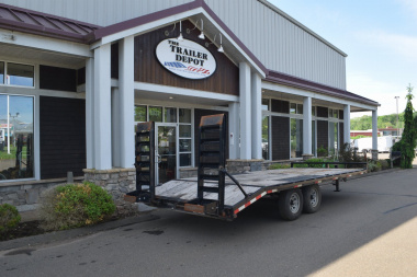 Used Sure-Trac 8’6″ X 17′ + 3′ BEAVERTAIL LOW PROFILE DECKOVER 9.9K